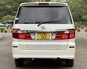 Toyota Alphard 2.4 Petrol FWD 2005 White