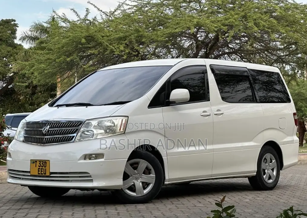 Toyota Alphard 2.4 Petrol FWD 2005 White