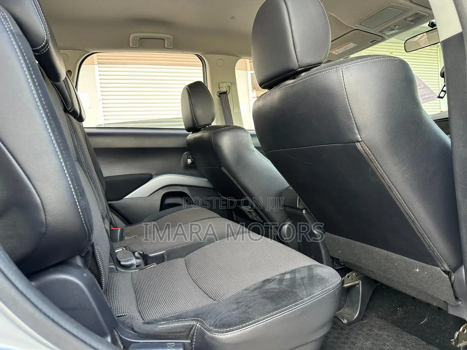 Mitsubishi Outlander 2011 Silver