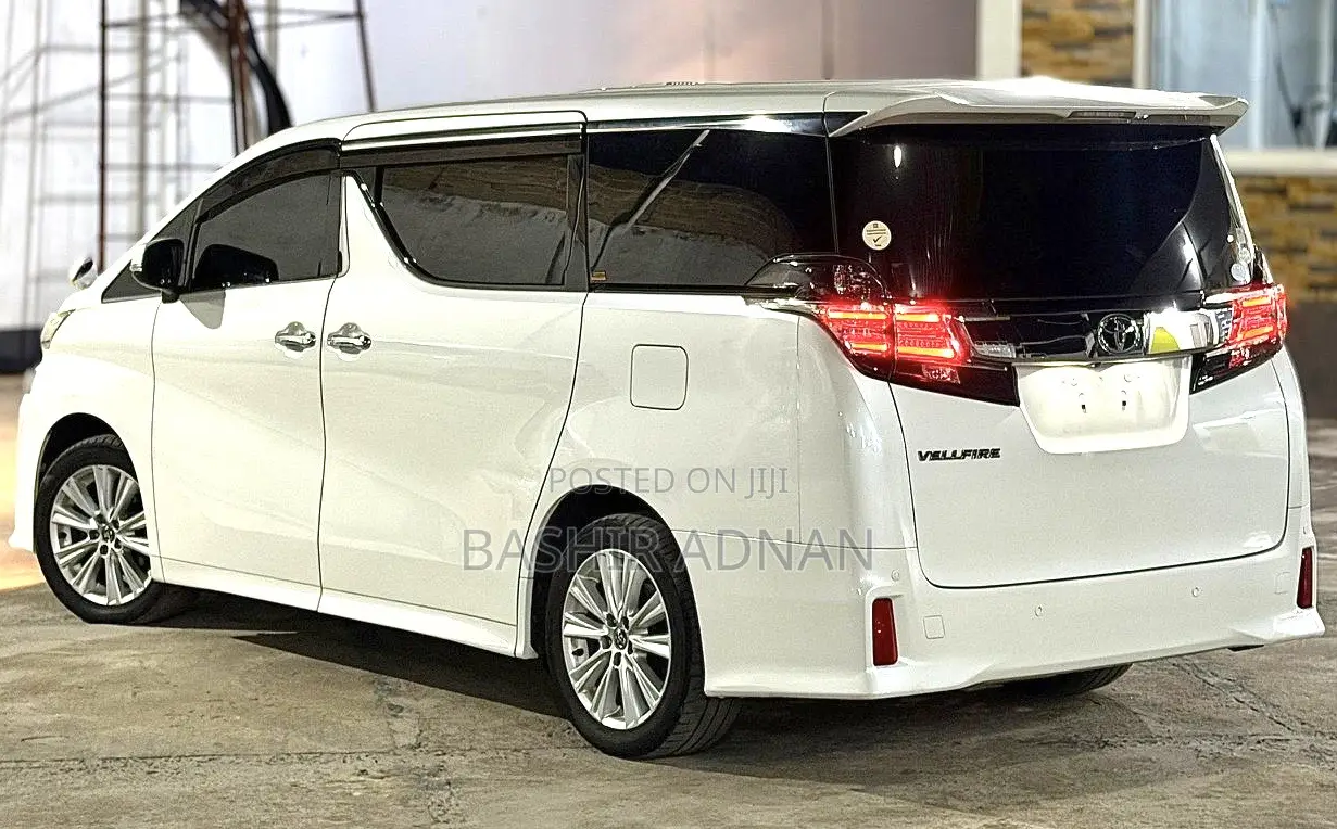 Toyota Vellfire 2016 White