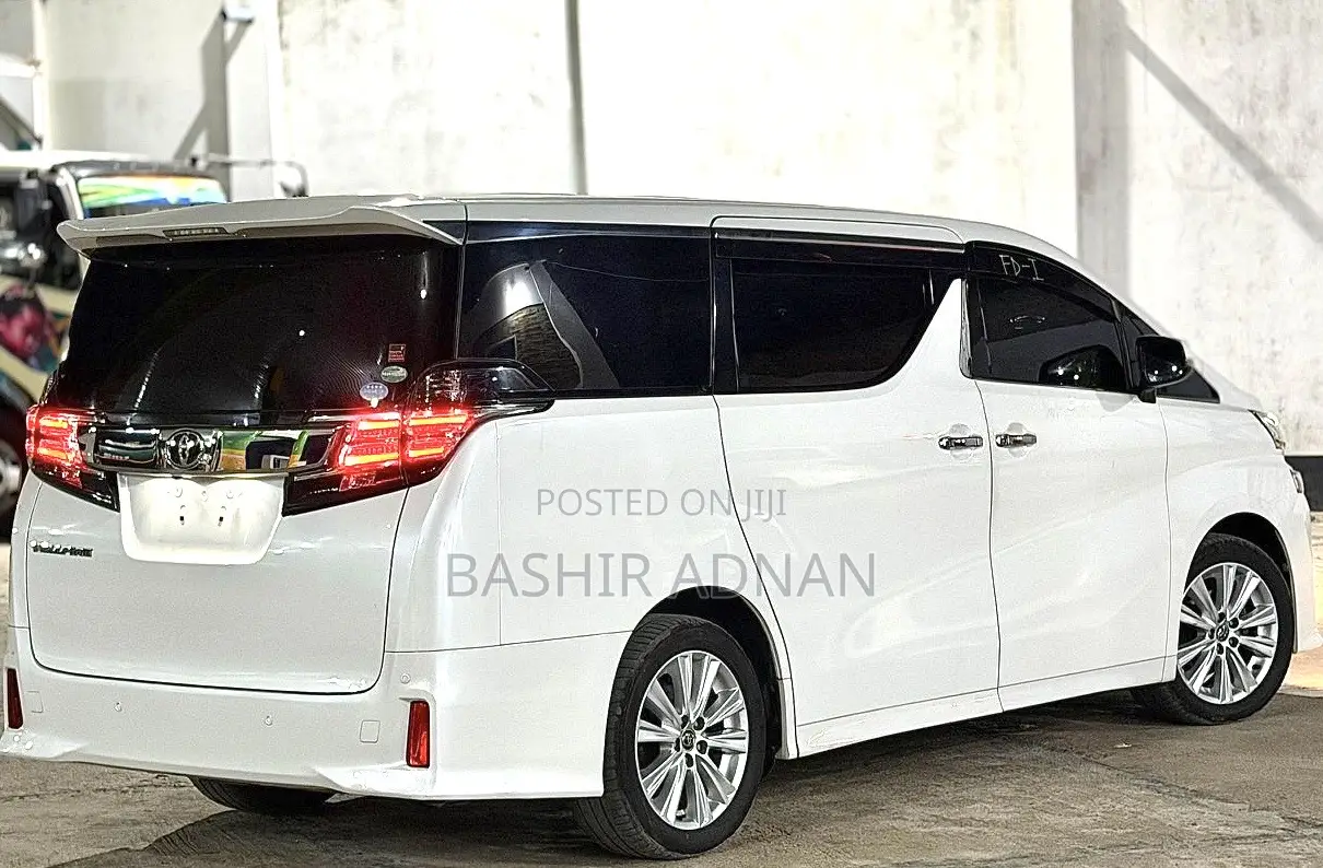 Toyota Vellfire 2016 White