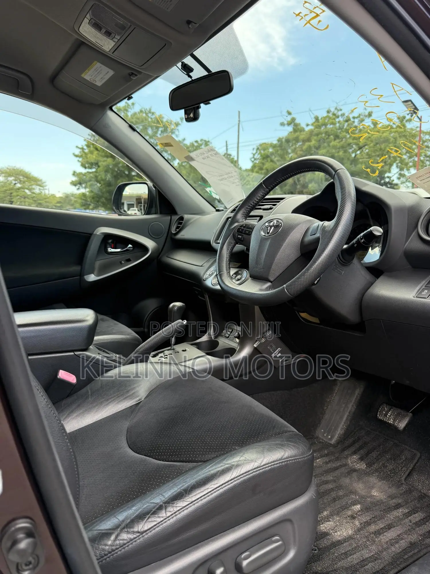 Toyota Vanguard 2010 Black