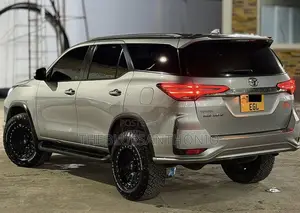 Toyota Fortuner 2018 Silver