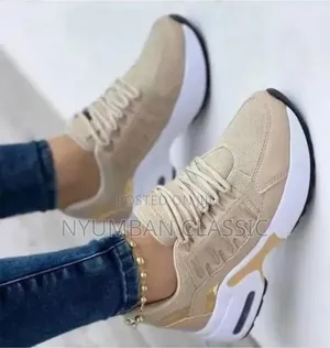 Ladies Classic Sneakers
