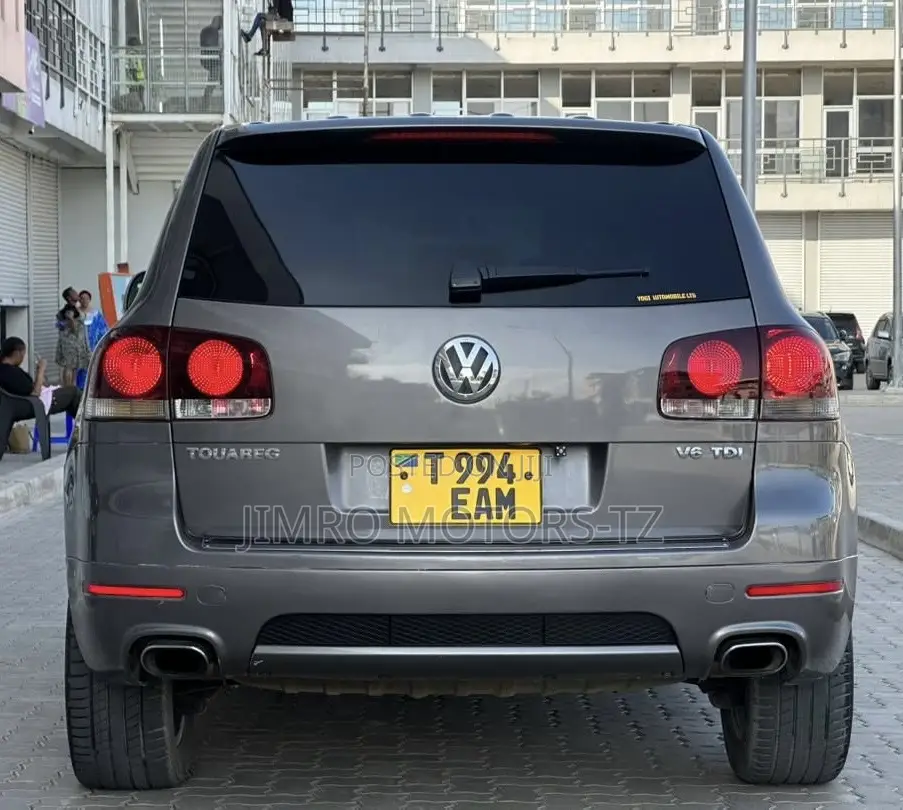 Volkswagen Touareg 2009 Gray