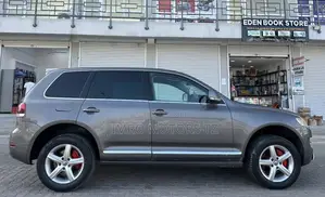 Volkswagen Touareg 2009 Gray