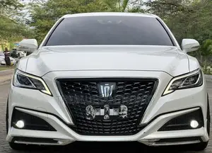 Toyota Crown 2019 White