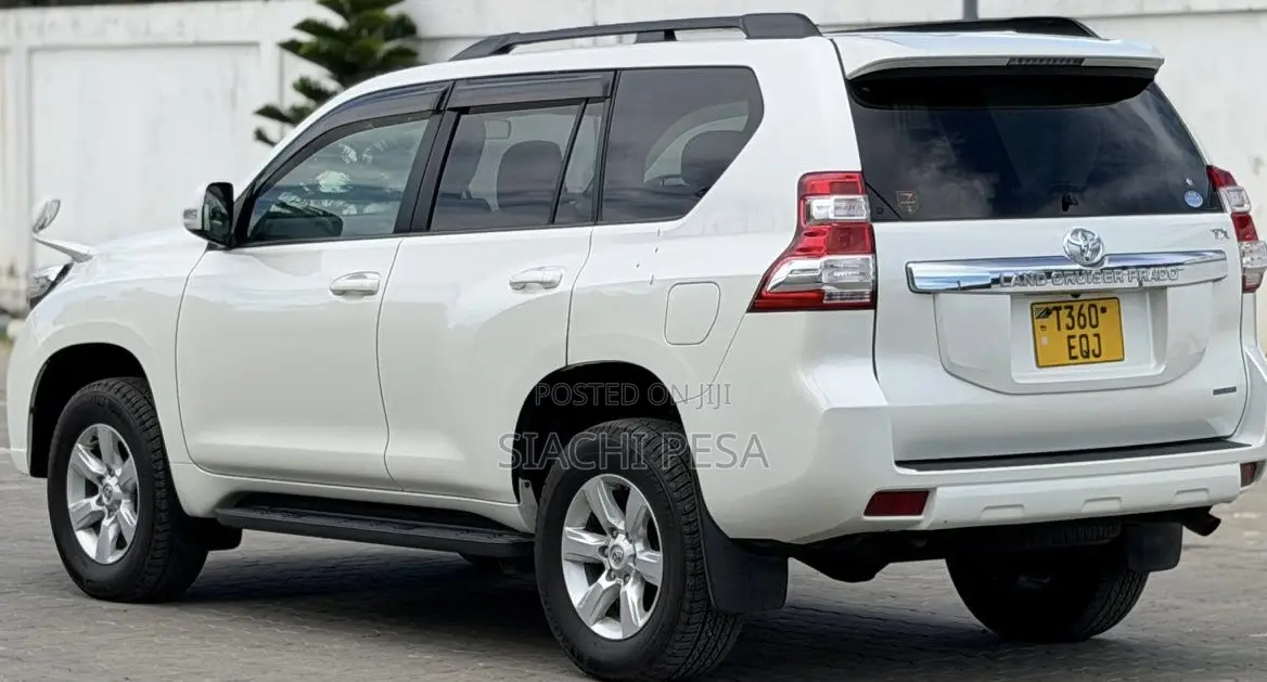 Toyota Land Cruiser Prado 2016 White