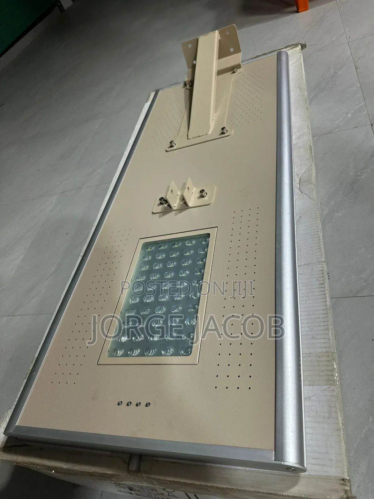 Integrated "All-in-One" Solar Led Street Light Designed for Outdoor