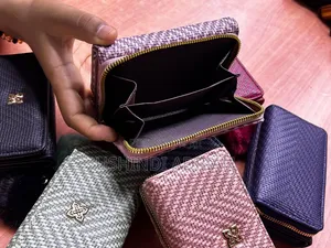 Pochi Ya Kike Classy Woven Wallet