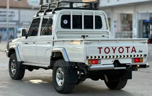 Toyota Land Cruiser 2019 White