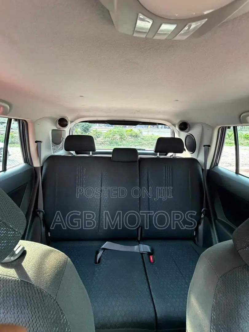 Toyota Corolla Rumion Hatchback 1.5 FWD 2009 Blue