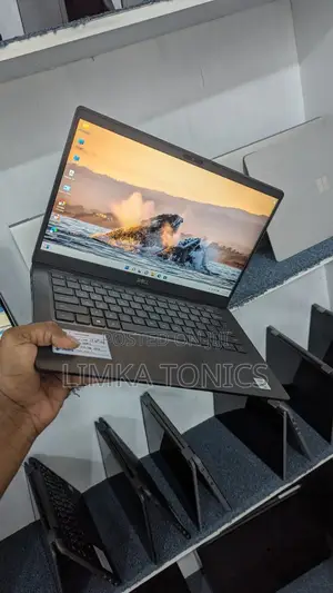 New Laptop Dell 16GB Intel Core i7 SSD 512GB