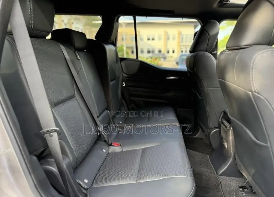 New Toyota Land Cruiser Prado 2025 Gray