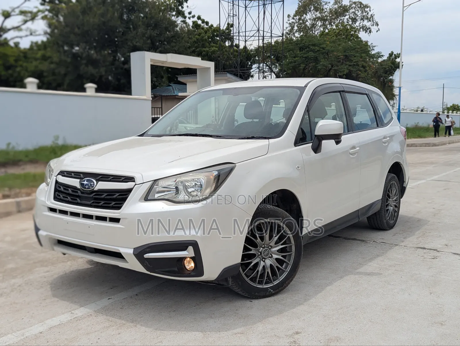 Subaru Forester 2.5i Limited AWD 2016 White
