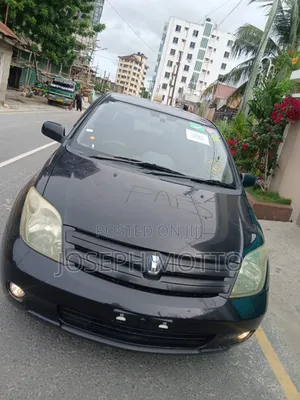 Toyota IST 2004 Black