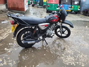 Bajaj Boxer X125 2025 Black