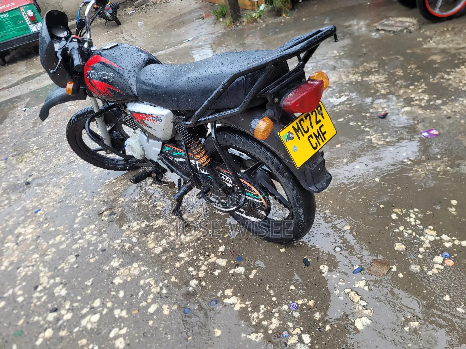 Bajaj Boxer X125 2025 Black