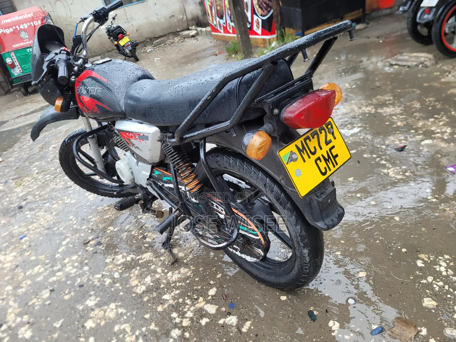 Bajaj Boxer X125 2025 Black