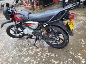 Bajaj Boxer X125 2025 Black