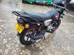 Bajaj Boxer 150 UG 2025 Black