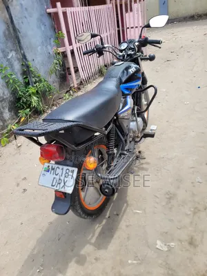 TVS HLX 125 2025 Blue