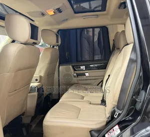 Land Rover Discovery 2016 Black