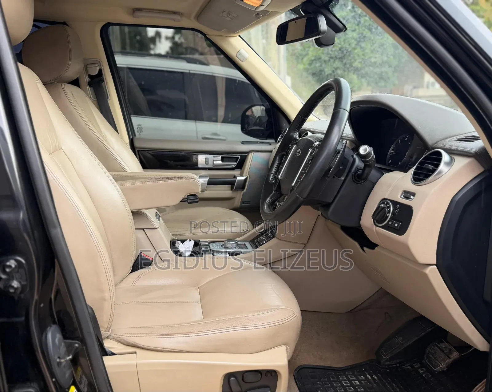 Land Rover Discovery 2016 Black