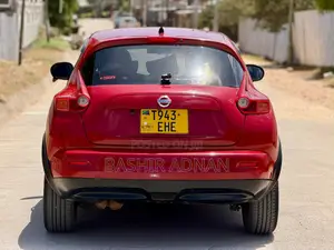 Nissan Juke 2011 Red