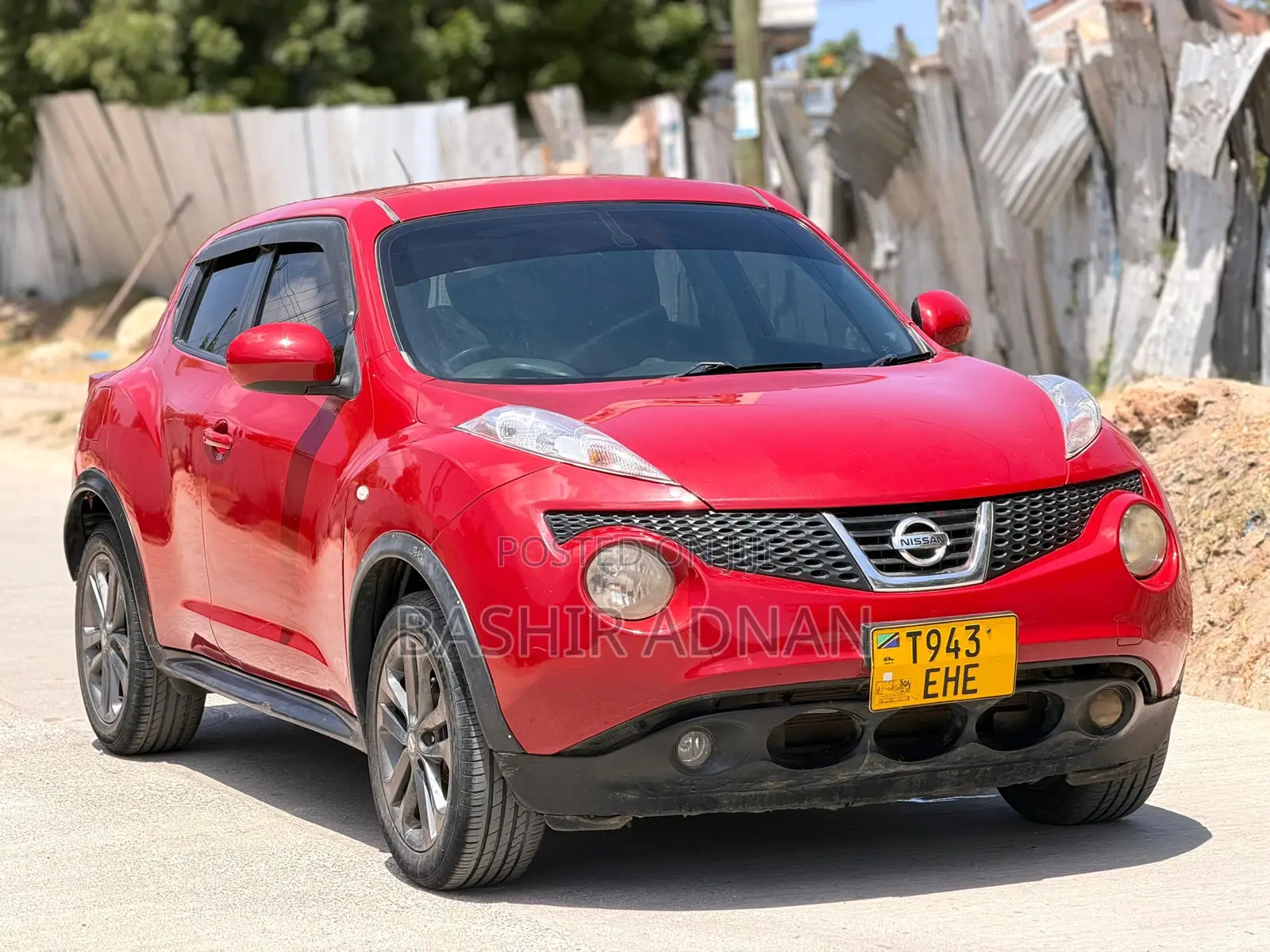 Nissan Juke 2011 Red