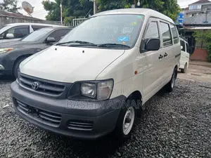 Toyota TownAce 2004 White