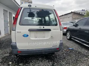 Toyota TownAce 2004 White