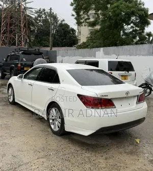 Toyota Crown 2014 White