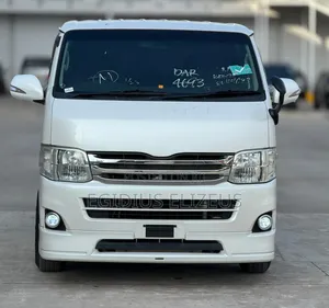Toyota HiAce 2012 White