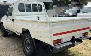 Toyota Land Cruiser 2016 White