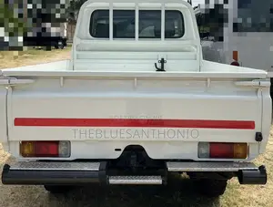 Toyota Land Cruiser 2016 White