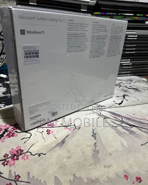 New Laptop Microsoft Surface Go 3 8GB Intel Core i5 SSD 256GB