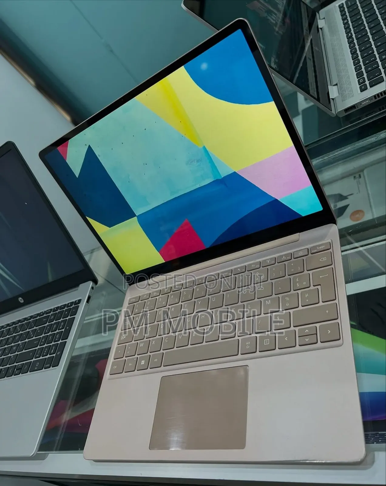 New Laptop Microsoft Surface Go 3 8GB Intel Core i5 SSD 256GB
