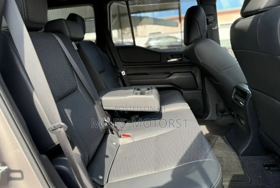 Toyota Land Cruiser Prado 2024 Gray