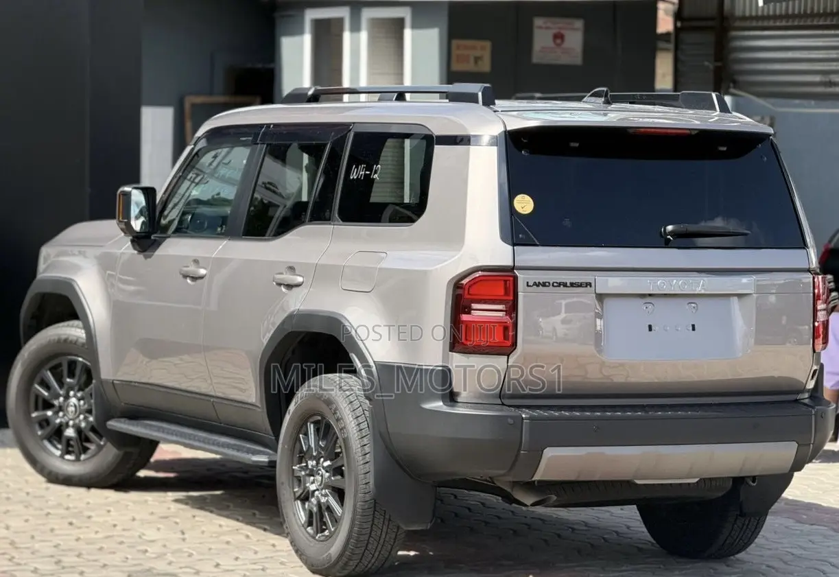Toyota Land Cruiser Prado 2024 Gray