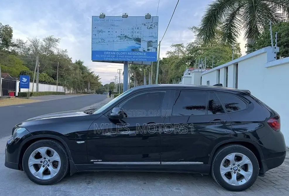BMW X1 2011 Black