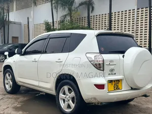 Toyota RAV4 2007 White
