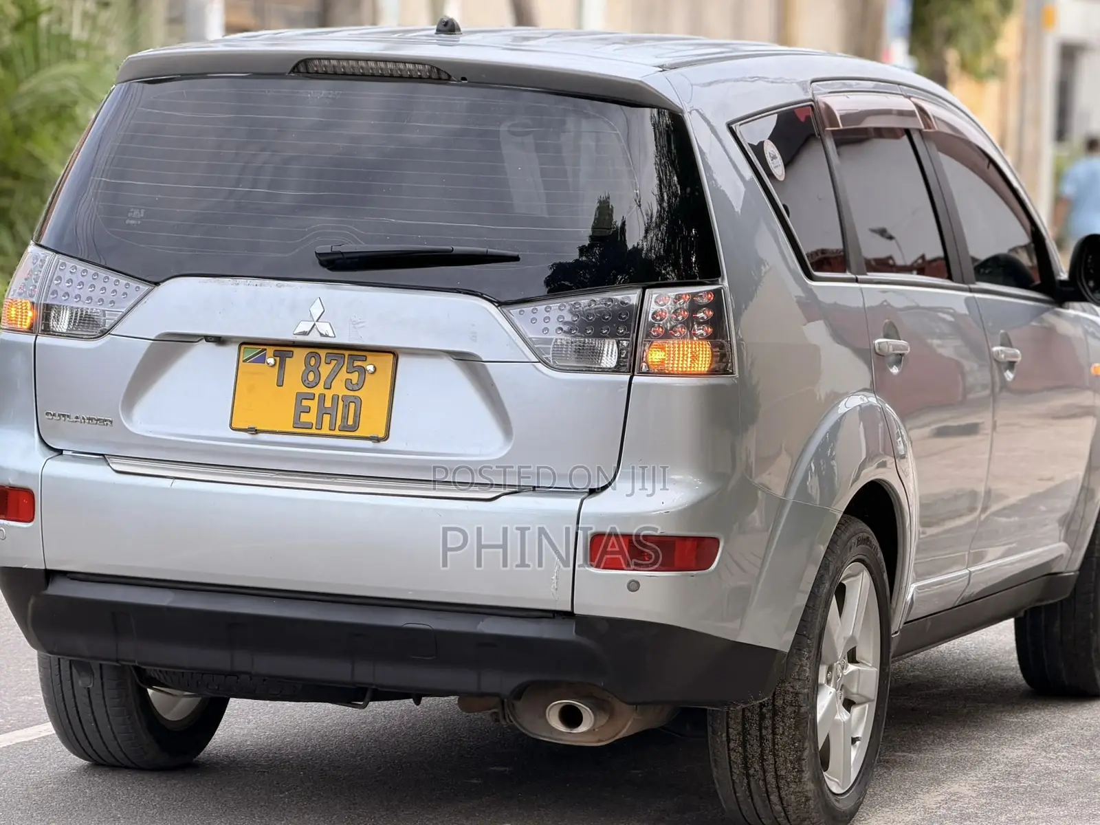 Mitsubishi Outlander 2010 Gray