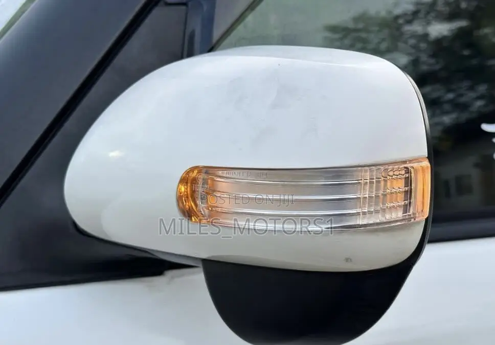 Toyota Corolla Rumion 2009 White