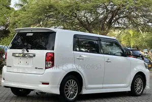 Toyota Corolla Rumion 2009 White