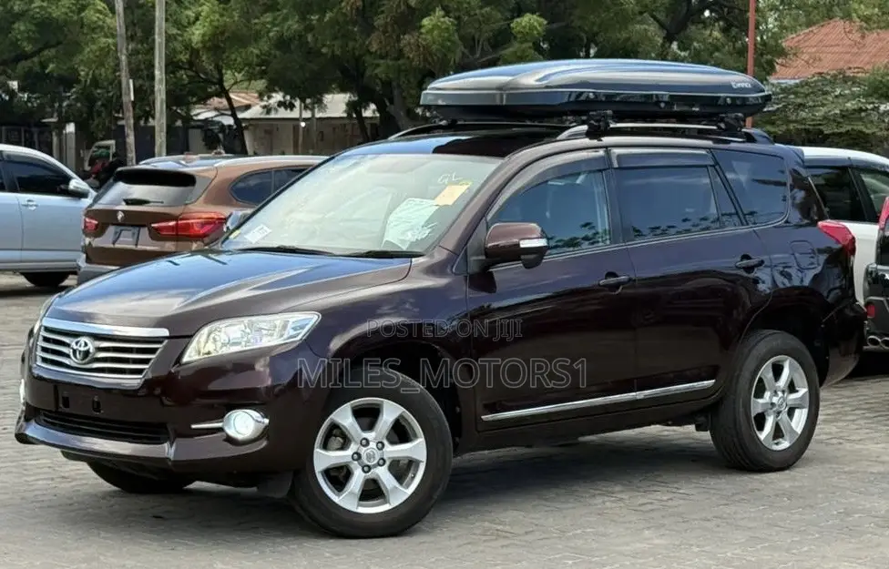 Toyota Vanguard 2010 Burgundy
