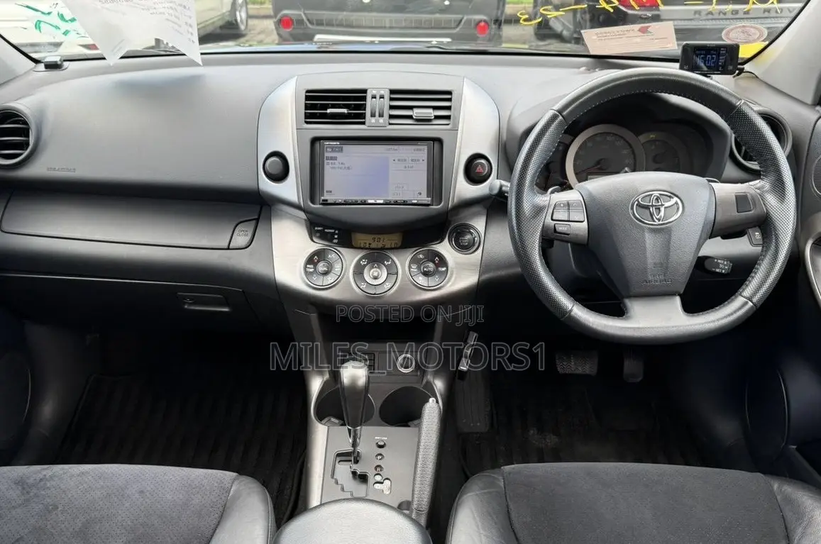 Toyota Vanguard 2010 Burgundy