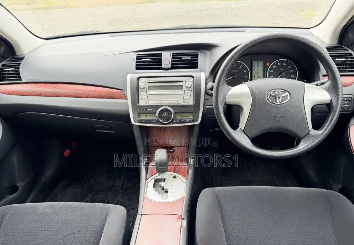 Toyota Premio 2010 Blue