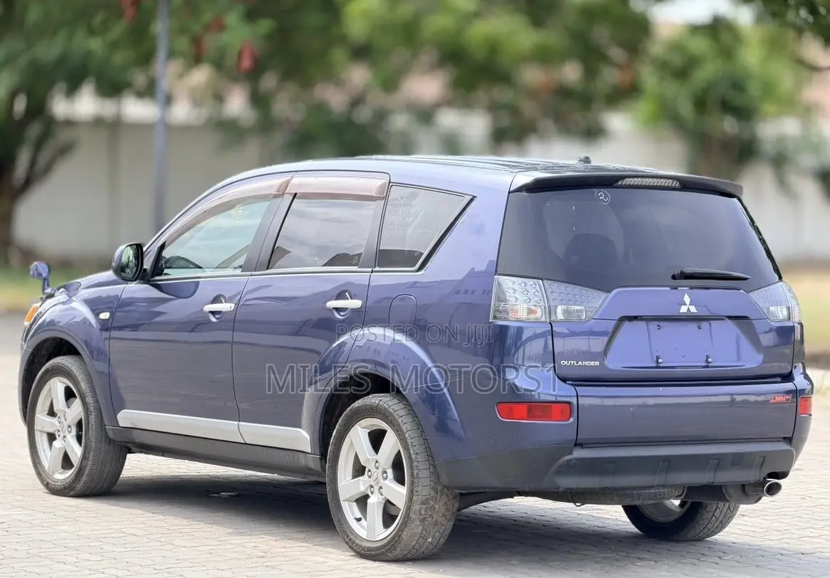 Mitsubishi Outlander 2006 Blue
