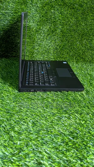 Laptop Dell Latitude 5480 8GB Intel Core i5 HDD+SSD 500GB